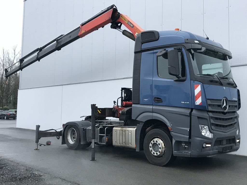 MERCEDES-BENZ Actros 1843 LS Kran Palfinger PK 23002 4 Punkt Abstützung - Ťahač: obrázok 3 MERCEDES-BENZ Actros 1843 LS Kran Palfinger PK 23002 4 Punkt Abstützung - Ťahač: obrázok 3