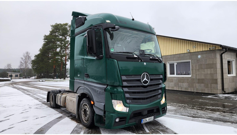 Mercedes-Benz Actros MEGA - Ťahač: obrázok 2 Mercedes-Benz Actros MEGA - Ťahač: obrázok 2