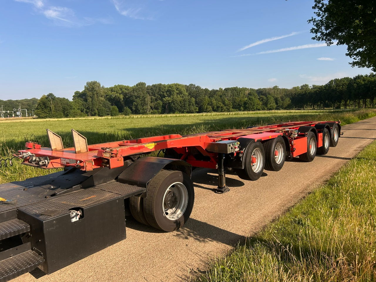 Broshuis 2-Connect-5Akcc / 3 x Steering axle / 4 x Lifting axle / tyres 80 / 3 x - Náves preprava kontajnerov/ Výmenná nadstavba: obrázok 1 Broshuis 2-Connect-5Akcc / 3 x Steering axle / 4 x Lifting axle / tyres 80 / 3 x - Náves preprava kontajnerov/ Výmenná nadstavba: obrázok 1