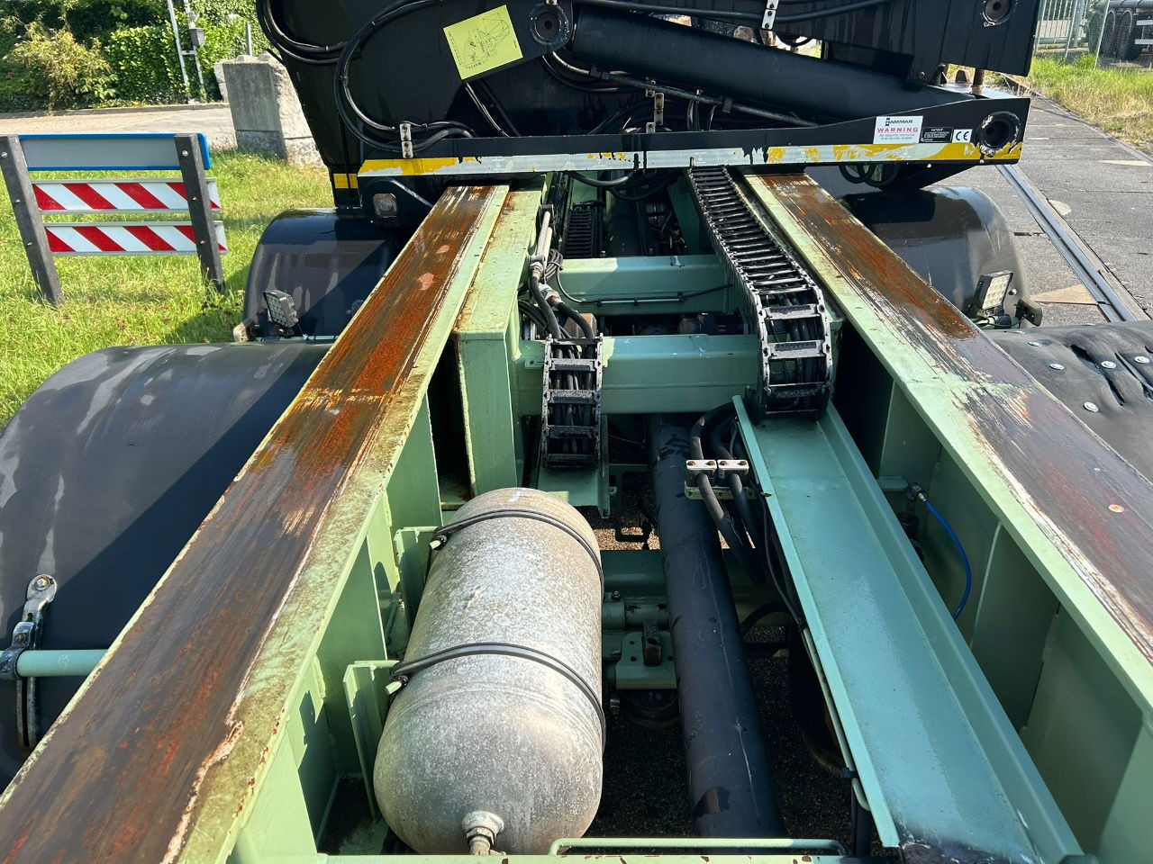 Náves preprava kontajnerov/ Výmenná nadstavba Hammar 195 HC / 20 ft, 2 x 20 ft 40 ft HC, power pack Diesel, Wireless controller 2 x, telescopic chassis: obrázok 7 Náves preprava kontajnerov/ Výmenná nadstavba Hammar 195 HC / 20 ft, 2 x 20 ft 40 ft HC, power pack Diesel, Wireless controller 2 x, telescopic chassis: obrázok 7