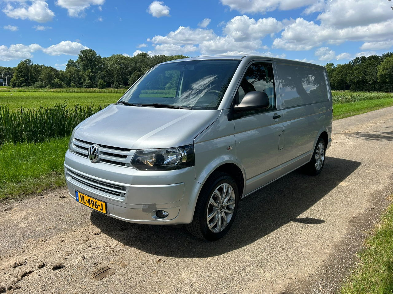 Volkswagen Transporter 2.0 TDI Bleumotion Technology L1 H1 114 PK apk 14-12-2024 Airco NL - Malá dodávka: obrázok 2 Volkswagen Transporter 2.0 TDI Bleumotion Technology L1 H1 114 PK apk 14-12-2024 Airco NL - Malá dodávka: obrázok 2