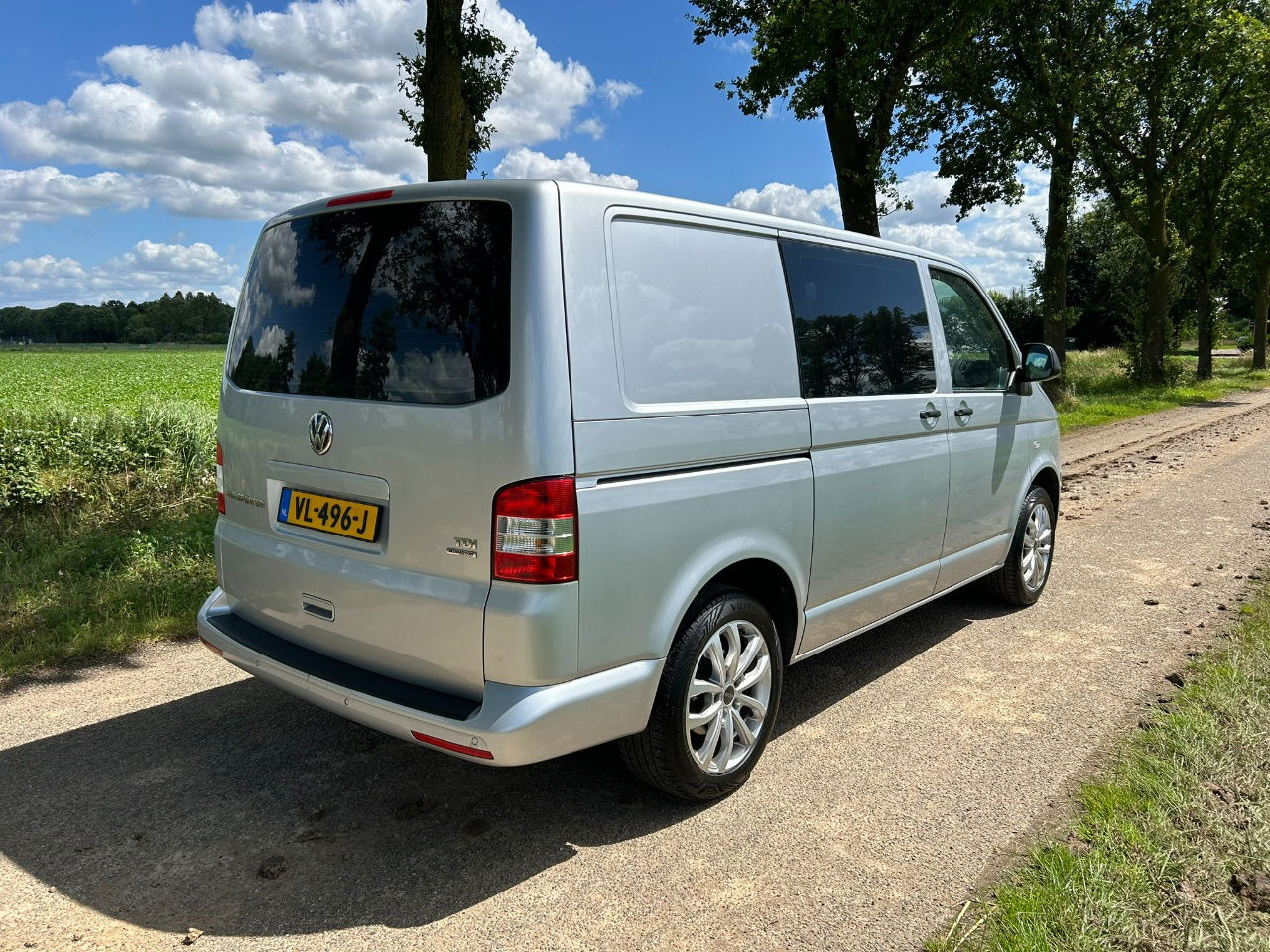 Volkswagen Transporter 2.0 TDI Bleumotion Technology L1 H1 114 PK apk 14-12-2024 Airco NL - Malá dodávka: obrázok 4 Volkswagen Transporter 2.0 TDI Bleumotion Technology L1 H1 114 PK apk 14-12-2024 Airco NL - Malá dodávka: obrázok 4