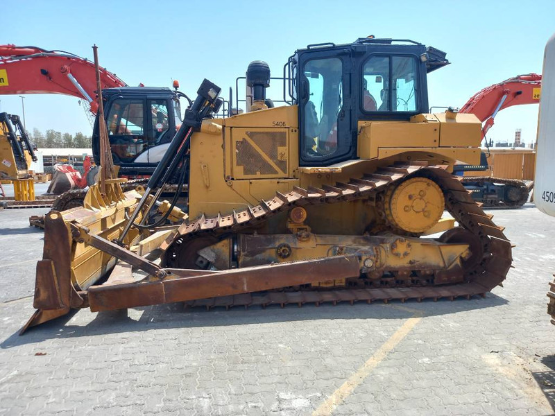 Cat D6R LGP (Abu Dhabi) - Buldozér: obrázok 1 Cat D6R LGP (Abu Dhabi) - Buldozér: obrázok 1