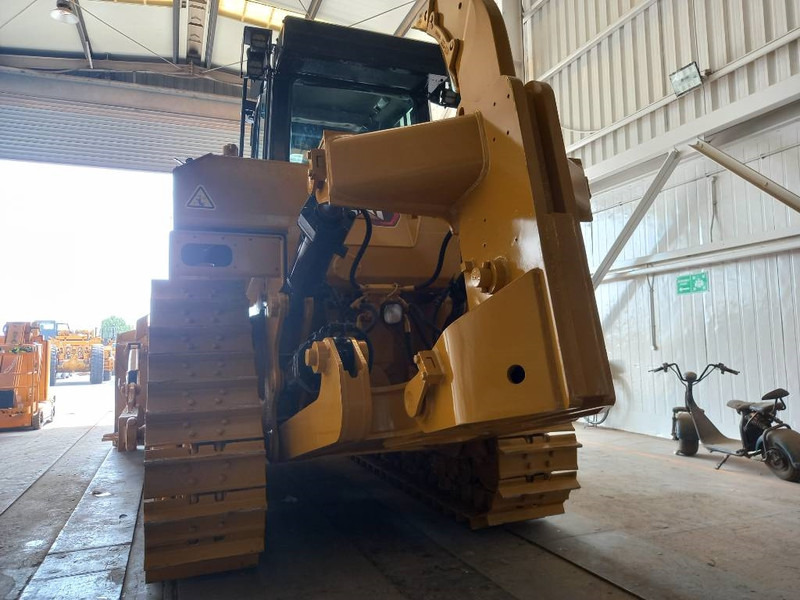 Cat D8T (Jebel Ali) - Buldozér: obrázok 4 Cat D8T (Jebel Ali) - Buldozér: obrázok 4