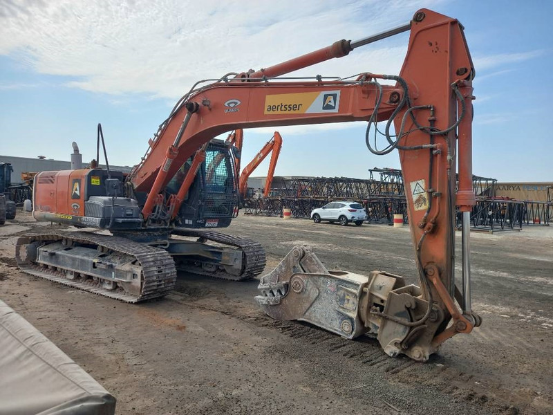 Hitachi ZX220LC (Abu Dhabi) - Pásové rýpadlo: obrázok 3 Hitachi ZX220LC (Abu Dhabi) - Pásové rýpadlo: obrázok 3