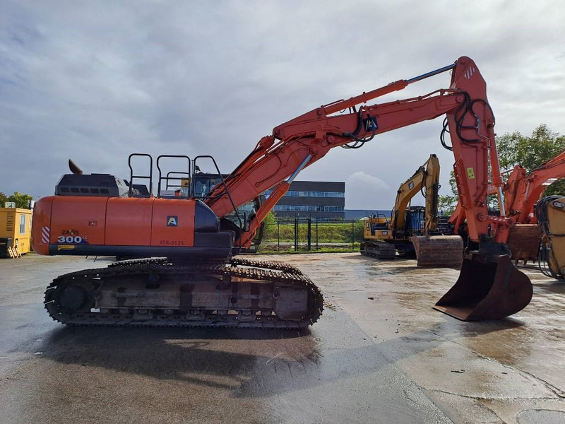 Hitachi ZX300LC-6 - Pásové rýpadlo: obrázok 5 Hitachi ZX300LC-6 - Pásové rýpadlo: obrázok 5