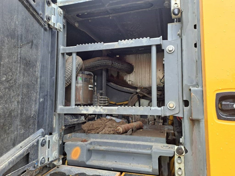 Pásové rýpadlo Liebherr R 946: obrázok 15