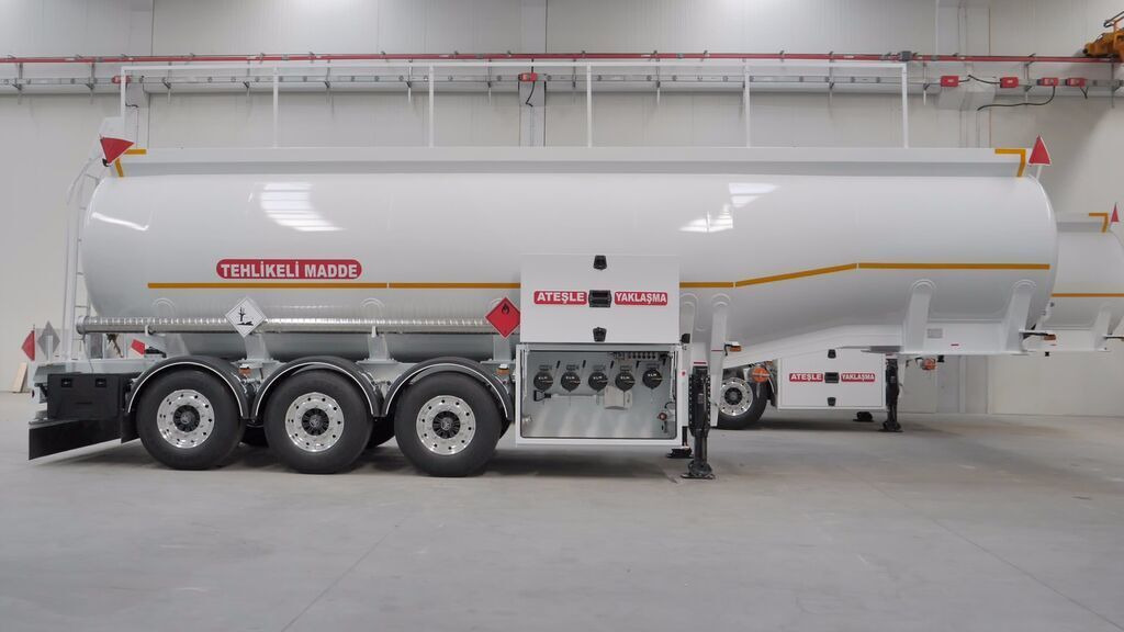 SINAN TANKER-TREYLER Aluminium, fuel tanker- Бензовоз Алюминьевый - Cisternový náves: obrázok 2 SINAN TANKER-TREYLER Aluminium, fuel tanker- Бензовоз Алюминьевый - Cisternový náves: obrázok 2