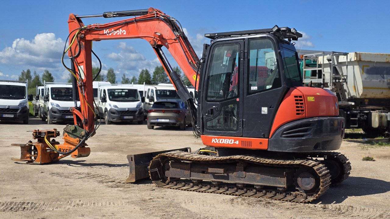 Kubota KX080-4, AXER 540 - Lesnícky traktor: obrázok 2 Kubota KX080-4, AXER 540 - Lesnícky traktor: obrázok 2