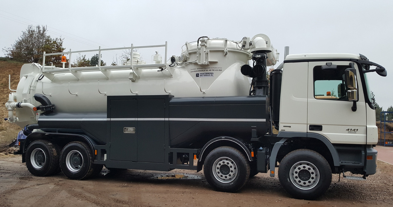 Mercedes NAAKTGEBOREN Vacu Press 8000 - Fekálne vozidlo: obrázok 5 Mercedes NAAKTGEBOREN Vacu Press 8000 - Fekálne vozidlo: obrázok 5