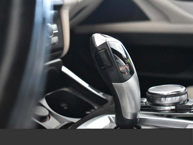 BMW 530d xDrive INDIVIDUAL CONNECTED DRIVE ECO PRO... - Sedan: obrázok 3 BMW 530d xDrive INDIVIDUAL CONNECTED DRIVE ECO PRO... - Sedan: obrázok 3