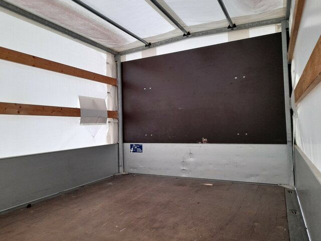 MERCEDES-BENZ Sprinter 316 DOKA 4X4+6 LOCURI+BENA TRANSPORT... - Minibus, Mikrobus: obrázok 2 MERCEDES-BENZ Sprinter 316 DOKA 4X4+6 LOCURI+BENA TRANSPORT... - Minibus, Mikrobus: obrázok 2