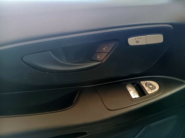 MERCEDES-BENZ Vito Kasten eVito 112 KA/FWD PARK+CLIMA... - Malá dodávka, Elektrická dodávka: obrázok 4 MERCEDES-BENZ Vito Kasten eVito 112 KA/FWD PARK+CLIMA... - Malá dodávka, Elektrická dodávka: obrázok 4