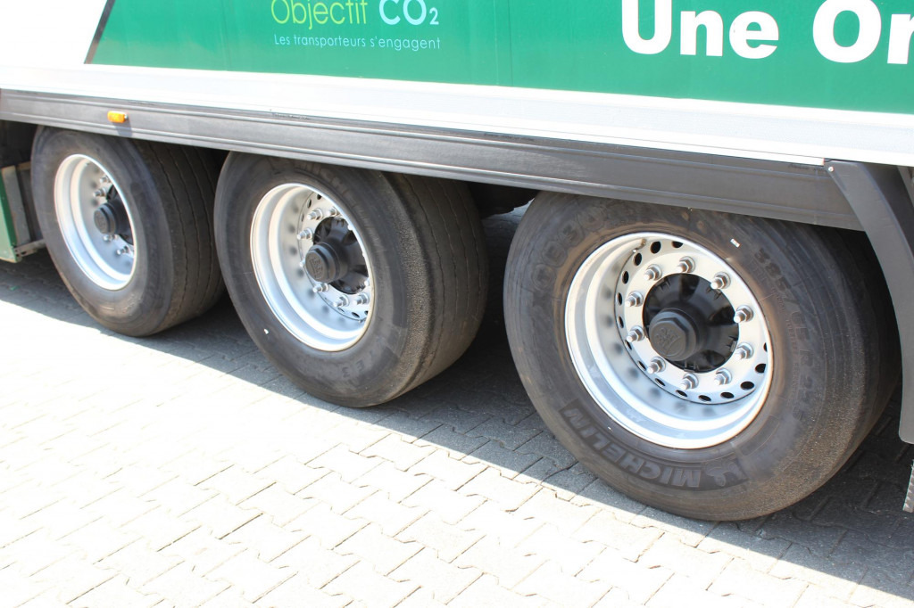 Náves chladírenské Lamberet Thermo King SLXe 200   Aluboden   Trennwand: obrázok 6 Náves chladírenské Lamberet Thermo King SLXe 200   Aluboden   Trennwand: obrázok 6