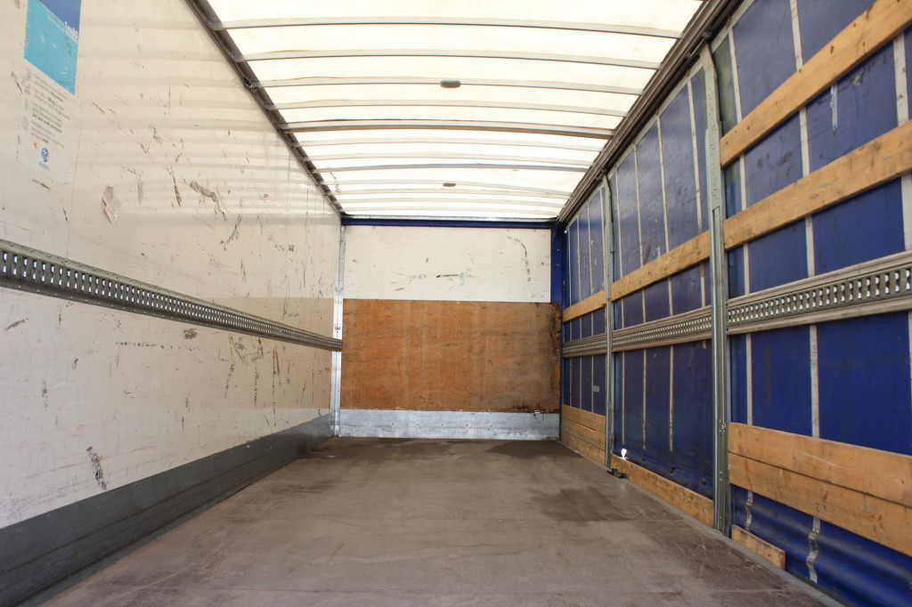 MAN TGL 12.220 Plane-Koffer 7,5 m LBW Klima 199TKm - Skříňový nákladní auto: obrázok 3 MAN TGL 12.220 Plane-Koffer 7,5 m LBW Klima 199TKm - Skříňový nákladní auto: obrázok 3