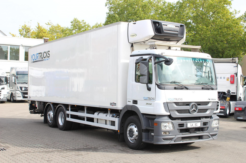 Chladirenské nákladné vozidlo Mercedes-Benz Actros  2532 E5  CS 1150 Multi Bi-Temp LBW Rolltor: obrázok 9
