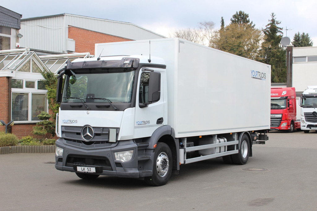 Mercedes-Benz Antos 1830 E6 Koffer 7,7m LBW S.Tür ACC LDW - Skříňový nákladní auto: obrázok 1 Mercedes-Benz Antos 1830 E6 Koffer 7,7m LBW S.Tür ACC LDW - Skříňový nákladní auto: obrázok 1