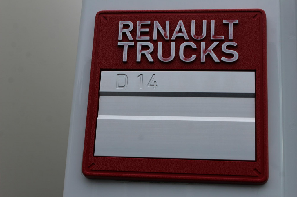 Renault D14 220E6 Laderbordwand nur 185 Tkm Klima - Skříňový nákladní auto: obrázok 5 Renault D14 220E6 Laderbordwand nur 185 Tkm Klima - Skříňový nákladní auto: obrázok 5