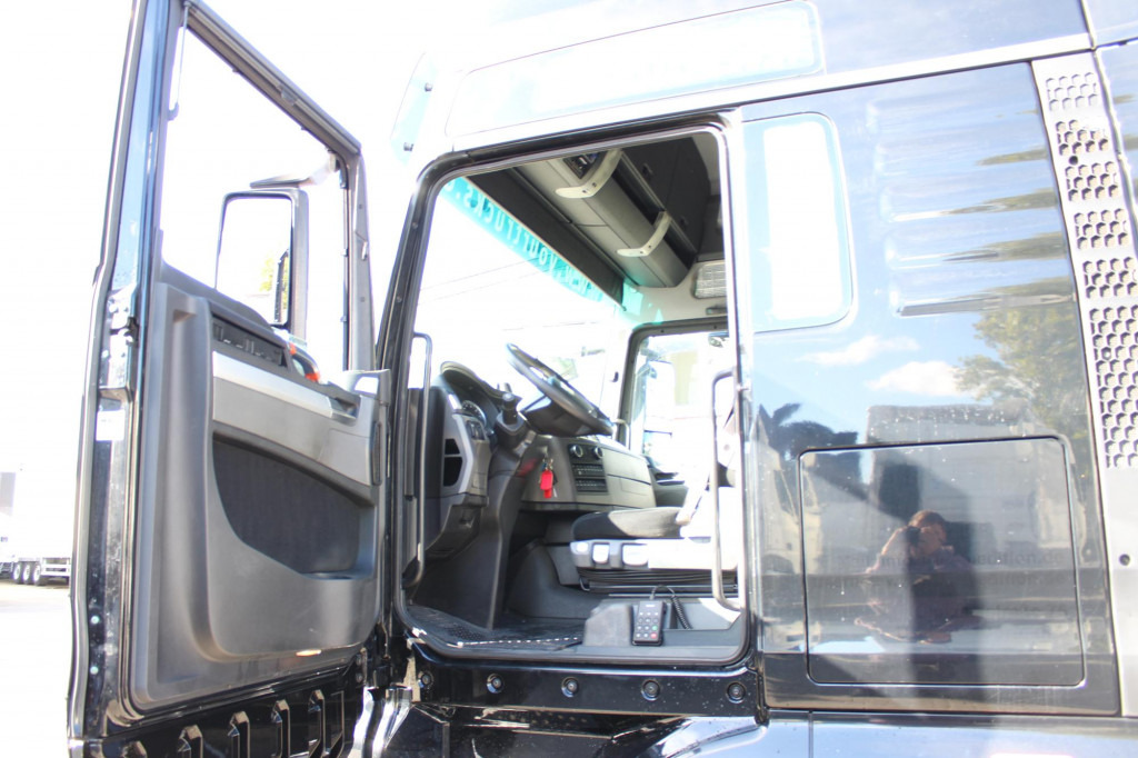 MAN TGX 18.440 XXL Retarder Standheizung 2 Alutank - Ťahač: obrázok 4 MAN TGX 18.440 XXL Retarder Standheizung 2 Alutank - Ťahač: obrázok 4