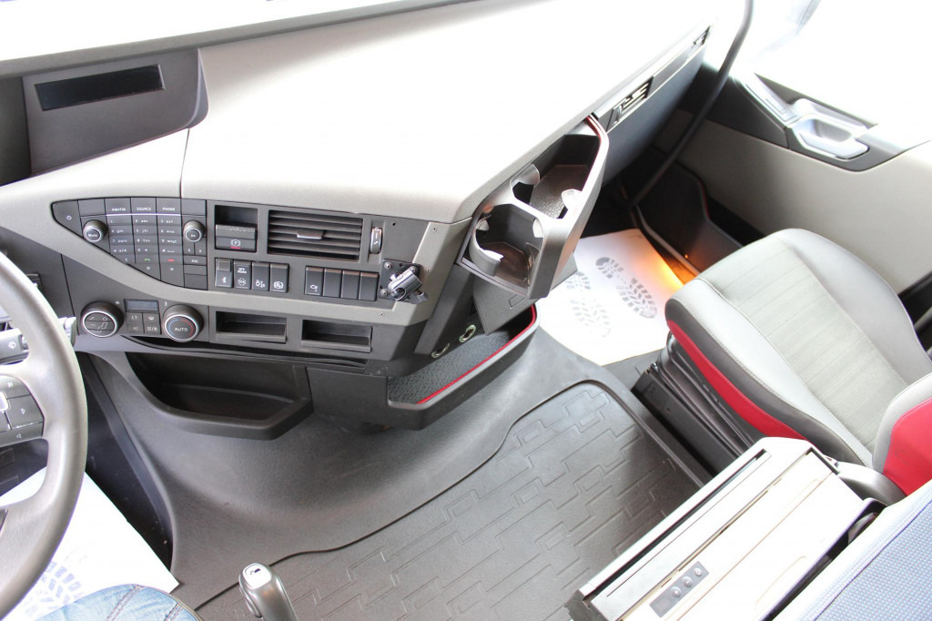 Volvo FH 500 E6 Globe   I-Shift  I-Park Cool  Kühlbox - Ťahač: obrázok 5 Volvo FH 500 E6 Globe   I-Shift  I-Park Cool  Kühlbox - Ťahač: obrázok 5