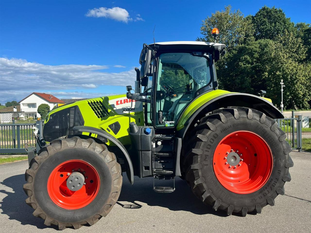CLAAS Axion 870 CMATIC mit S10 GPS und Cebis Touch, Vorderreifen NEU - Traktor: obrázok 3 CLAAS Axion 870 CMATIC mit S10 GPS und Cebis Touch, Vorderreifen NEU - Traktor: obrázok 3