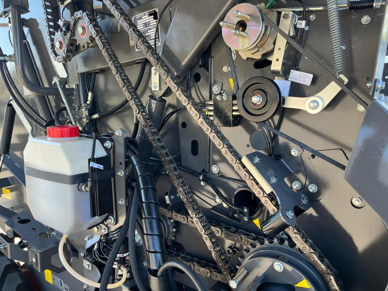 Lis na okrúhle balíky CLAAS Variant 580 RC PRO, neuwertige Rundballenpresse, Baujahr 2023, erst 39 Betriebsstunden !!!: obrázok 10