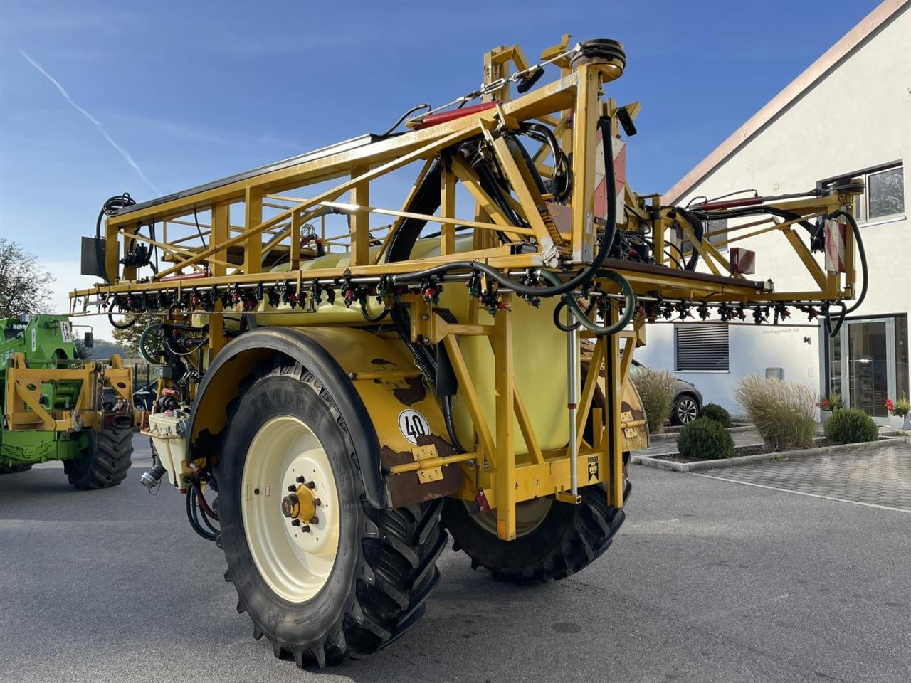 Dubex Dubex Vector mit Lenkung, Baujahr 2003 - Ťahaný postrekovač: obrázok 4 Dubex Dubex Vector mit Lenkung, Baujahr 2003 - Ťahaný postrekovač: obrázok 4