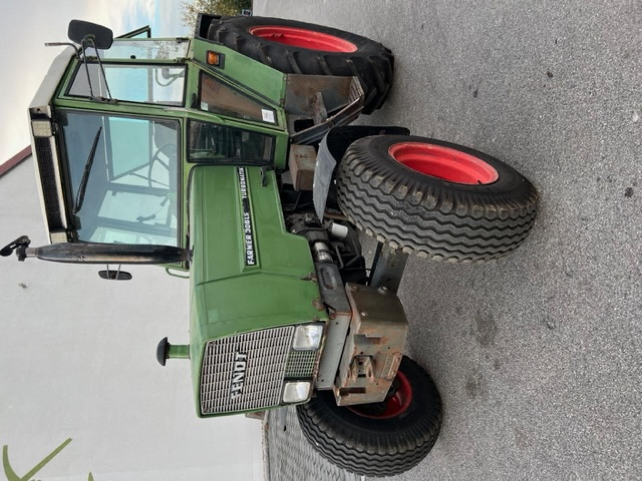 Fendt Farmer 306 LS, ca. 9516 Bh, Baujahr 1982 - Traktor: obrázok 2 Fendt Farmer 306 LS, ca. 9516 Bh, Baujahr 1982 - Traktor: obrázok 2
