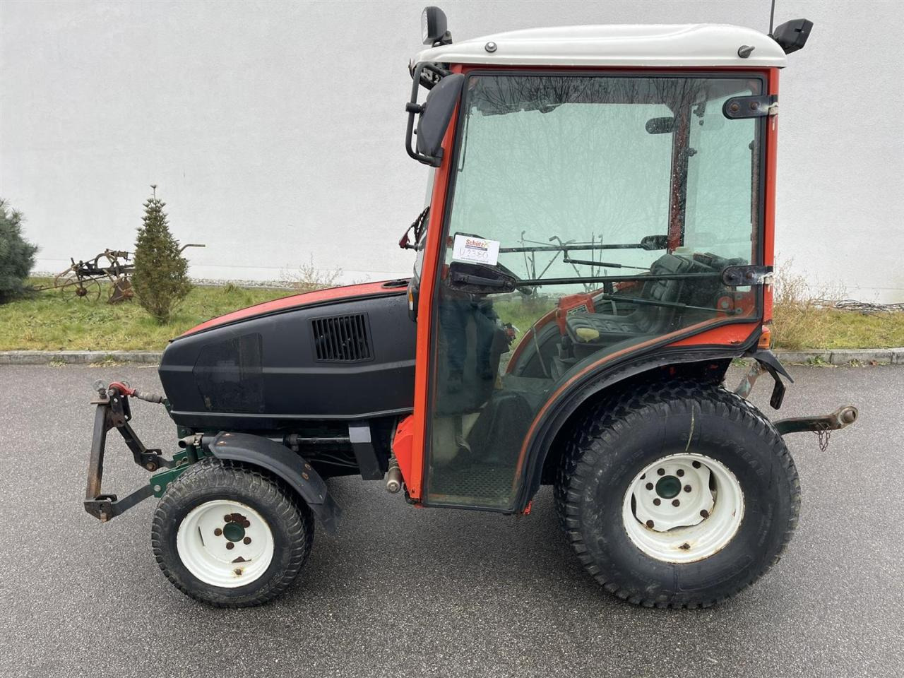 Goldoni IDEA 30HST Goldoni, Rasenmäher und Mulcher, Kabine, Frontkraftheber, Heckhubwerkanhängung - Traktor: obrázok 2 Goldoni IDEA 30HST Goldoni, Rasenmäher und Mulcher, Kabine, Frontkraftheber, Heckhubwerkanhängung - Traktor: obrázok 2