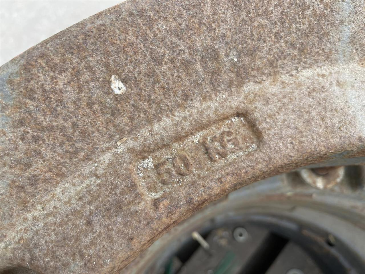 CLAAS Radgewichte 1109052, Claasnummer: 1125681.0 - Príslušenstvo: obrázok 5 CLAAS Radgewichte 1109052, Claasnummer: 1125681.0 - Príslušenstvo: obrázok 5