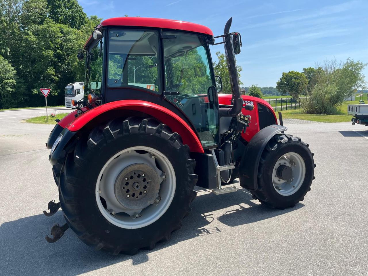 Zetor Proxima 8441, 4980Bh, Klima, - Traktor: obrázok 2 Zetor Proxima 8441, 4980Bh, Klima, - Traktor: obrázok 2