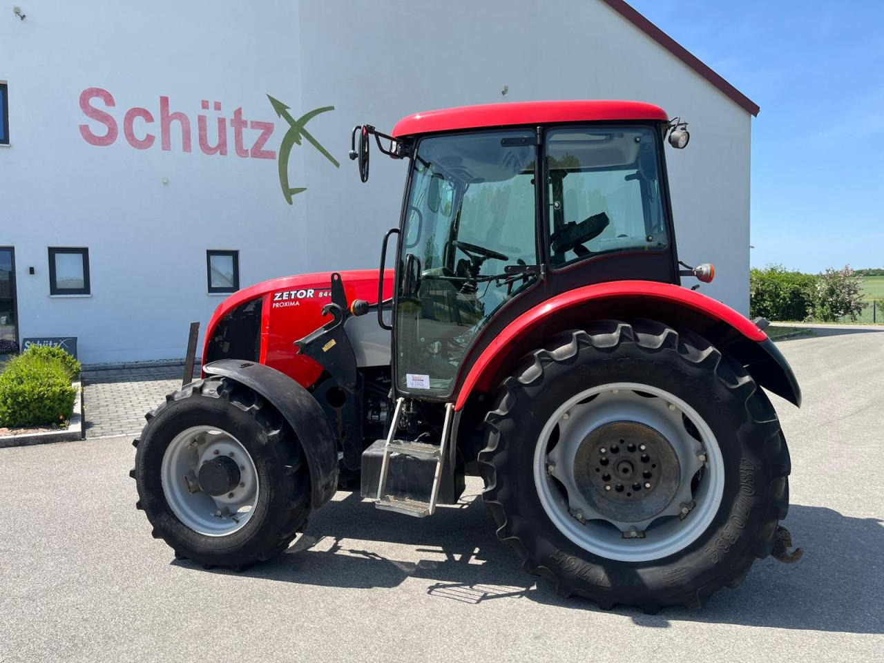 Zetor Proxima 8441, 4980Bh, Klima, - Traktor: obrázok 1 Zetor Proxima 8441, 4980Bh, Klima, - Traktor: obrázok 1