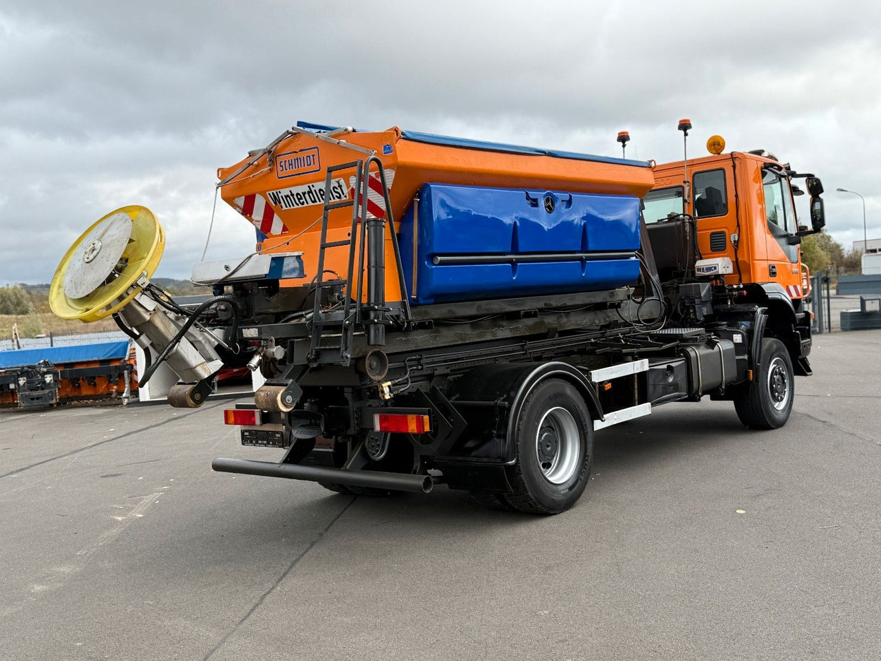 Iveco Trakker 330 EEV Winterdienst Abroll - Hákový nosič kontajnerov: obrázok 4 Iveco Trakker 330 EEV Winterdienst Abroll - Hákový nosič kontajnerov: obrázok 4