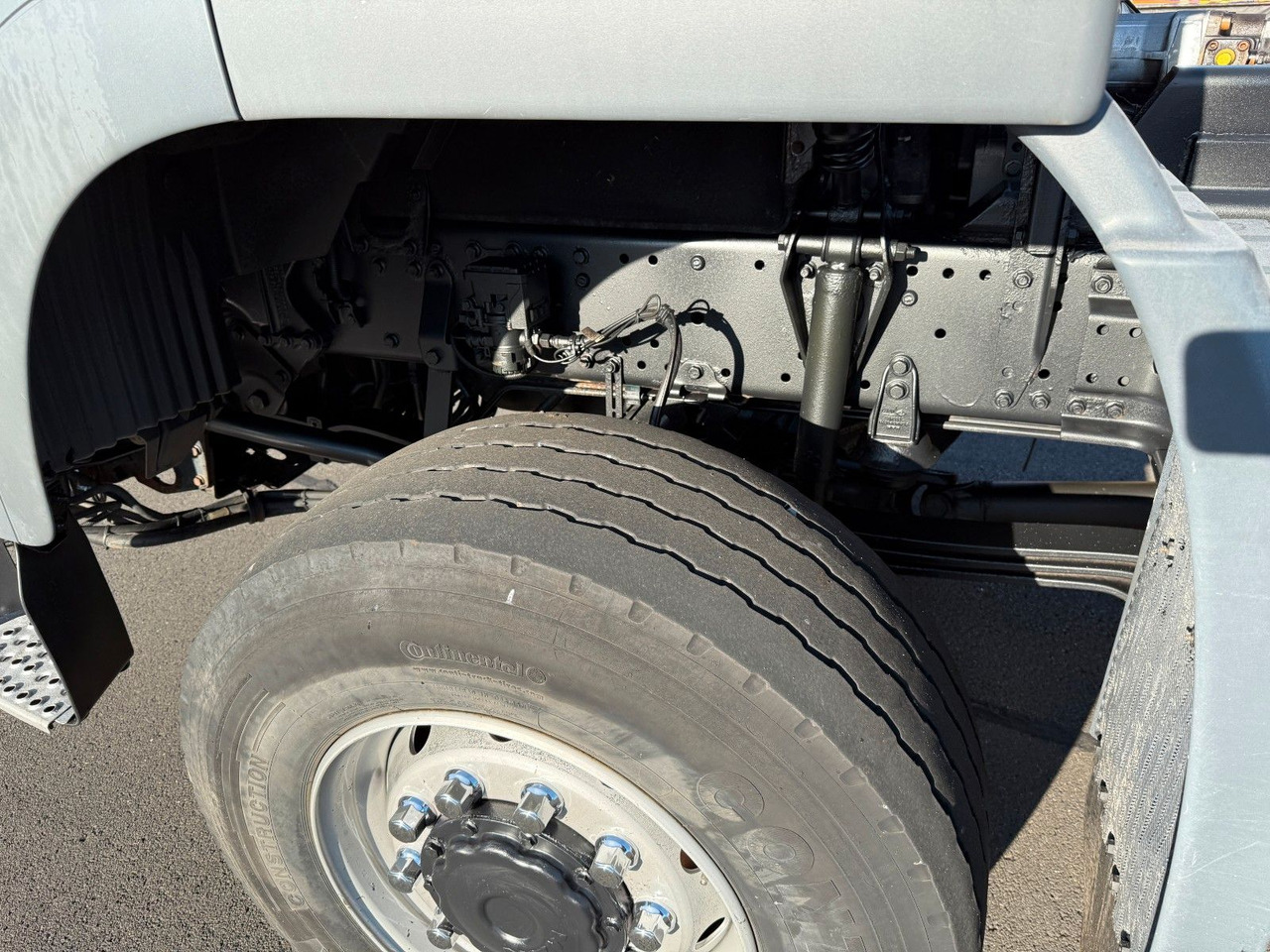 MAN TGS 18.360 4x4 Winterdienst Meiller Abroller - Hákový nosič kontajnerov: obrázok 5 MAN TGS 18.360 4x4 Winterdienst Meiller Abroller - Hákový nosič kontajnerov: obrázok 5