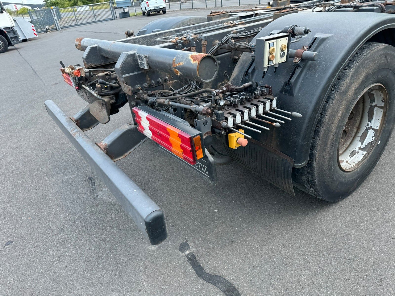 Leasing  Mercedes-Benz Actros 1832 MP 3   Kipperfahrgestell + Klima Mercedes-Benz Actros 1832 MP 3   Kipperfahrgestell + Klima: obrázok 10