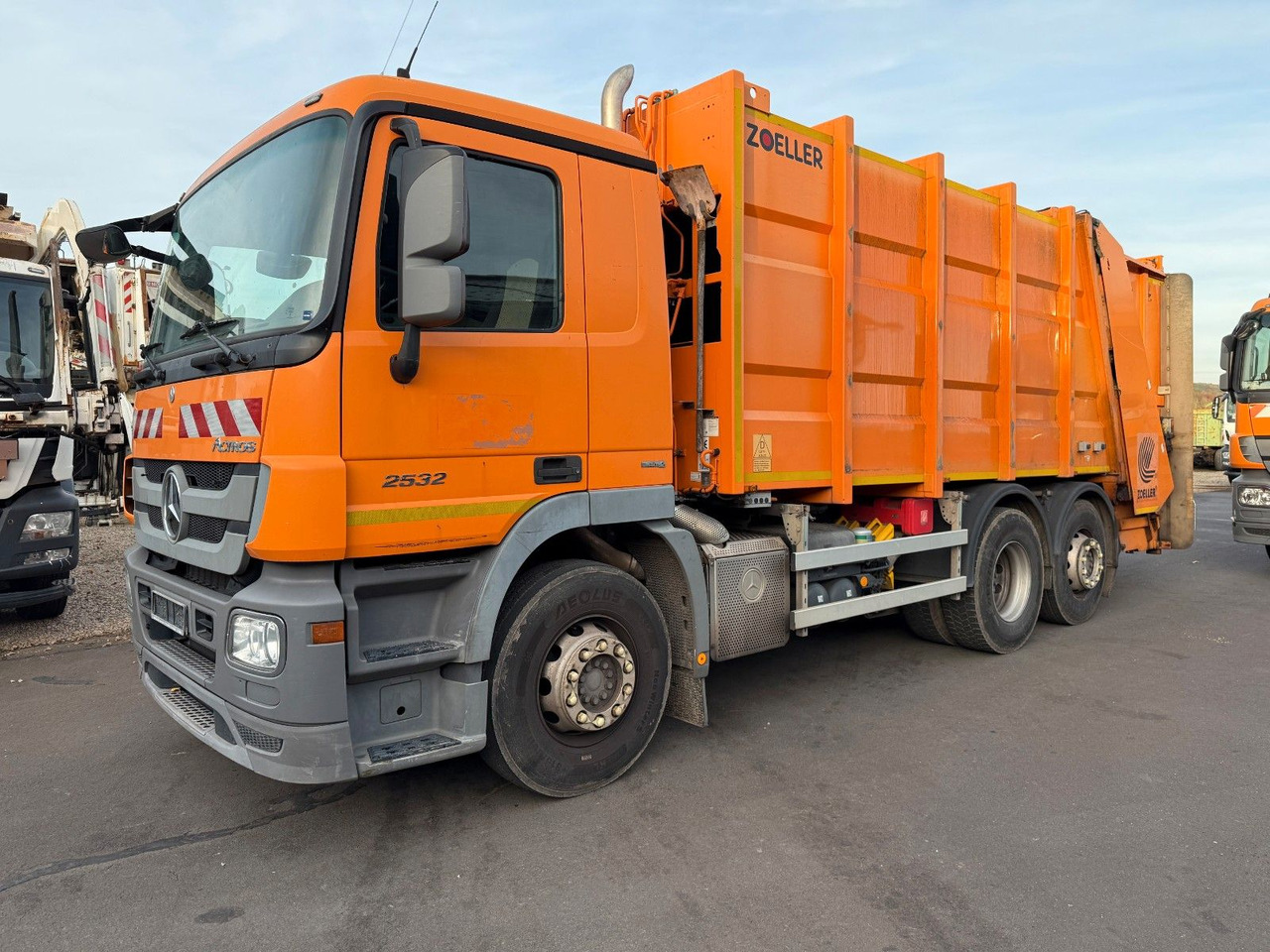 Mercedes-Benz Actros 2532 6x2 Zoeller Medium XL 21 - Auto na odvoz odpadu: obrázok 1 Mercedes-Benz Actros 2532 6x2 Zoeller Medium XL 21 - Auto na odvoz odpadu: obrázok 1