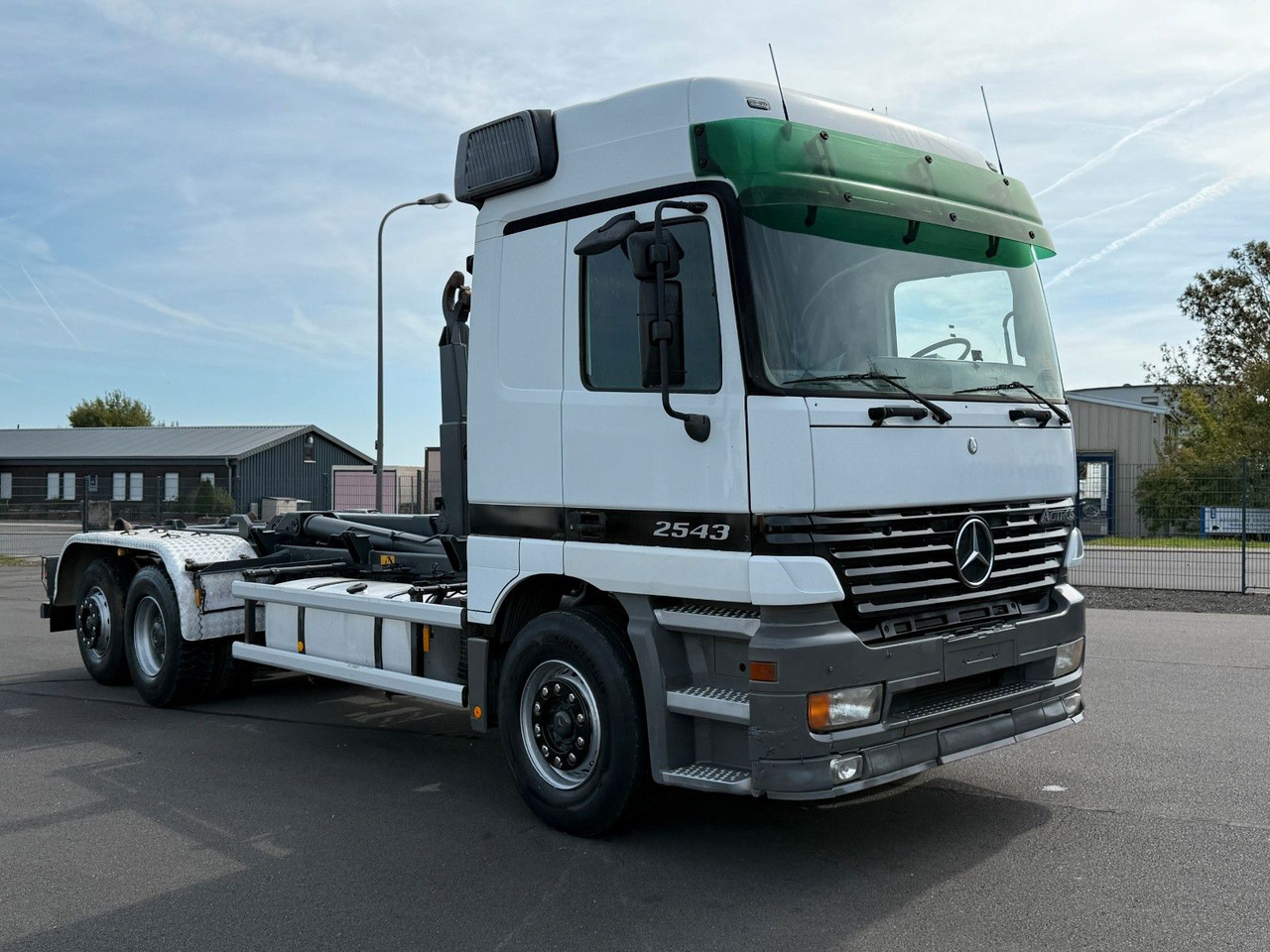 Mercedes-Benz Actros 2543 6x2 Klima + Kupplung - Hákový nosič kontajnerov: obrázok 4 Mercedes-Benz Actros 2543 6x2 Klima + Kupplung - Hákový nosič kontajnerov: obrázok 4