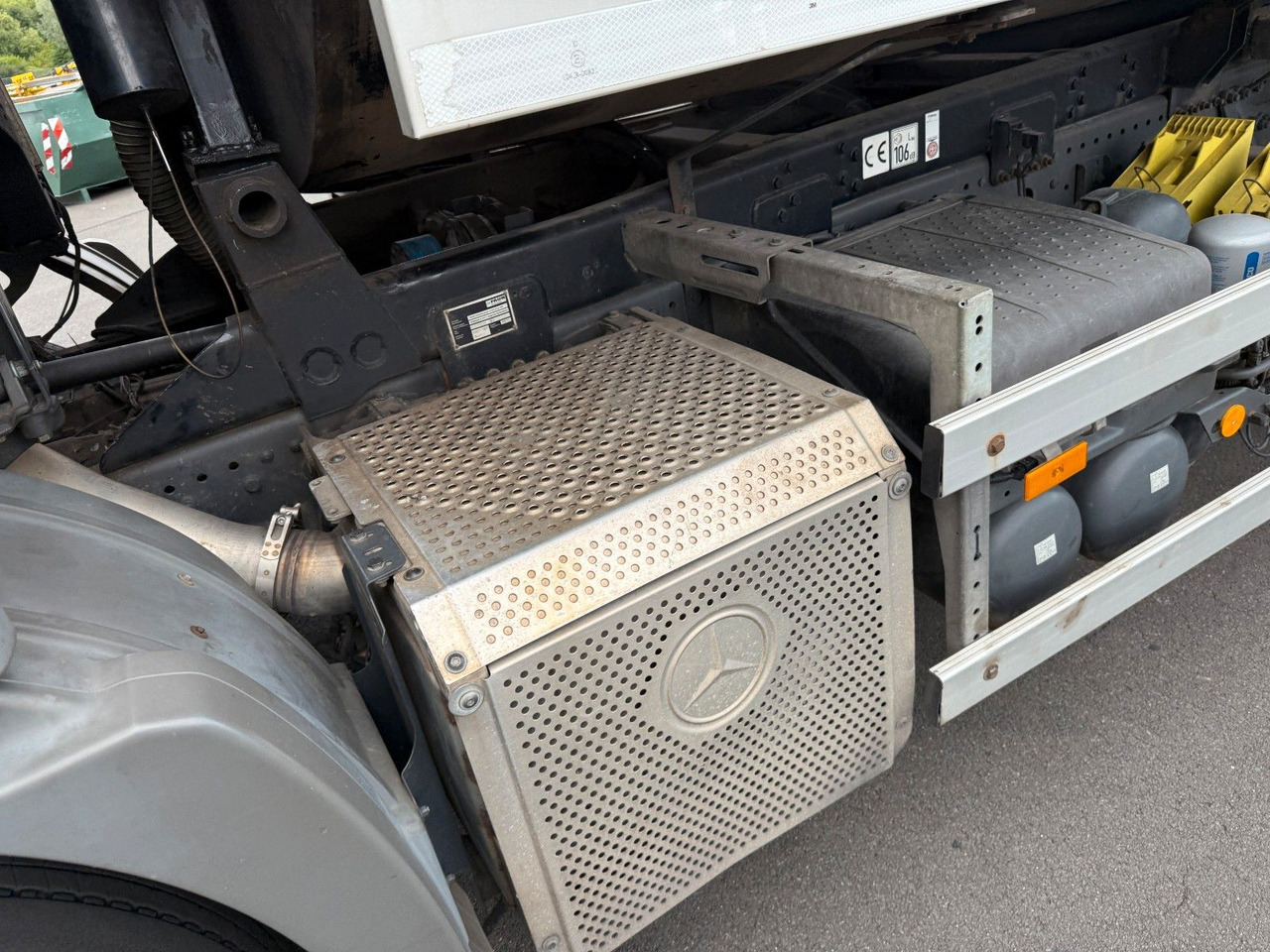 Mercedes-Benz Actros MP3 2532 6x2 Faun Rotorpress 521 - Auto na odvoz odpadu: obrázok 5 Mercedes-Benz Actros MP3 2532 6x2 Faun Rotorpress 521 - Auto na odvoz odpadu: obrázok 5