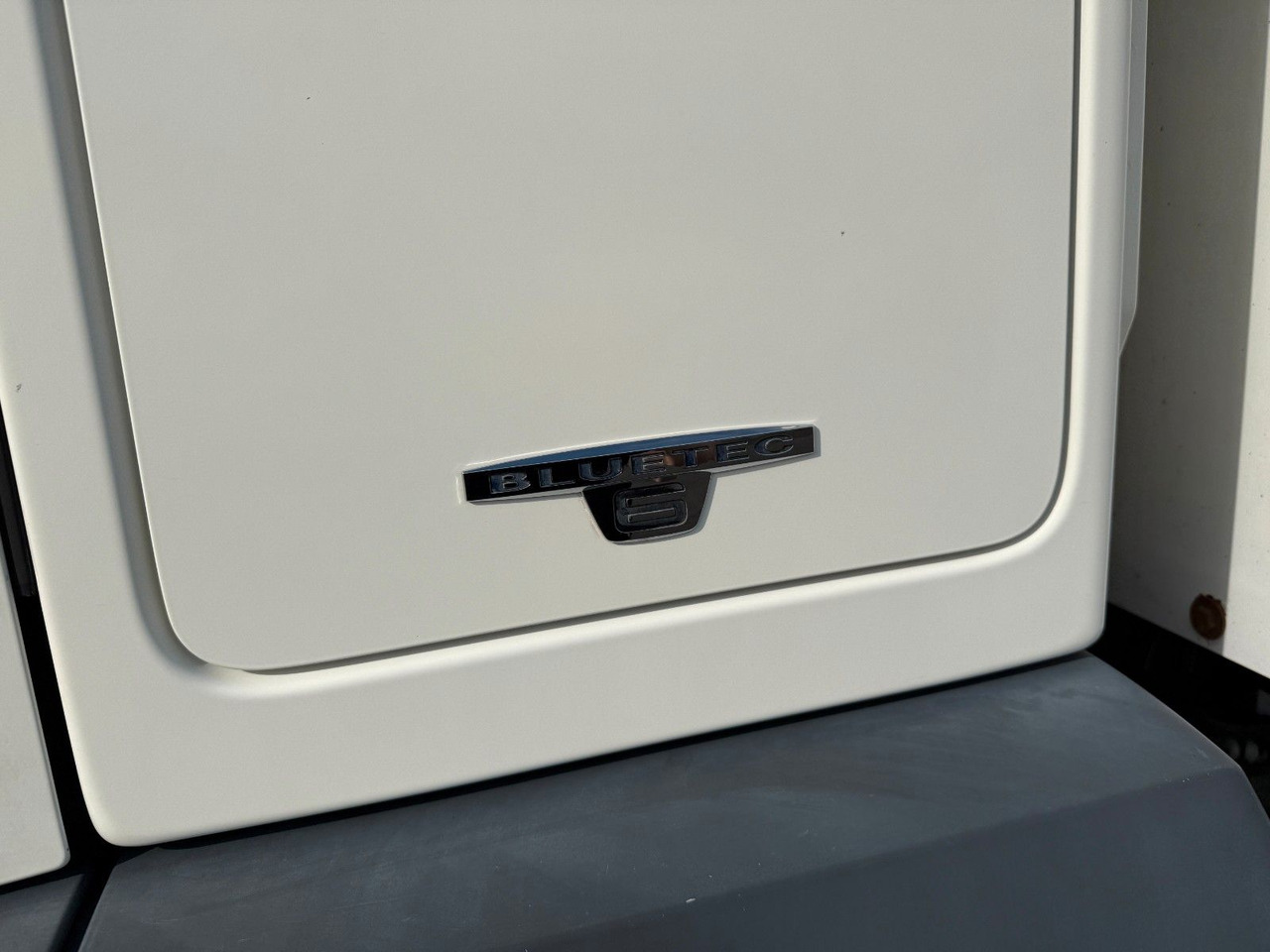 Mercedes-Benz Antos 2533 Seitenlader HS SL- VK- F - Auto na odvoz odpadu: obrázok 5 Mercedes-Benz Antos 2533 Seitenlader HS SL- VK- F - Auto na odvoz odpadu: obrázok 5