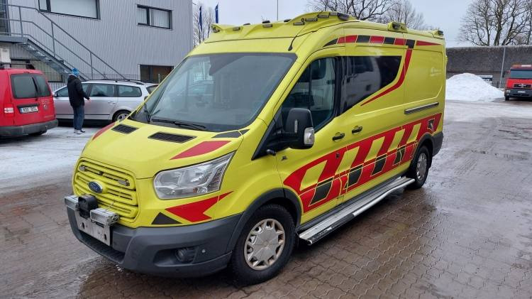 FORD TRANSIT 2,0TDI AMBULANCE KLIMA 1.2018 EURO 6, 3 UNITS - Sanitka: obrázok 5 FORD TRANSIT 2,0TDI AMBULANCE KLIMA 1.2018 EURO 6, 3 UNITS - Sanitka: obrázok 5