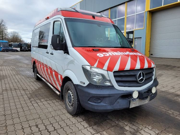MERCEDES – BENZ SPRINTER 319 AMBULANCE (PROFILE) KLIMA, 6.2017, EURO 6 - Sanitka: obrázok 1 MERCEDES – BENZ SPRINTER 319 AMBULANCE (PROFILE) KLIMA, 6.2017, EURO 6 - Sanitka: obrázok 1