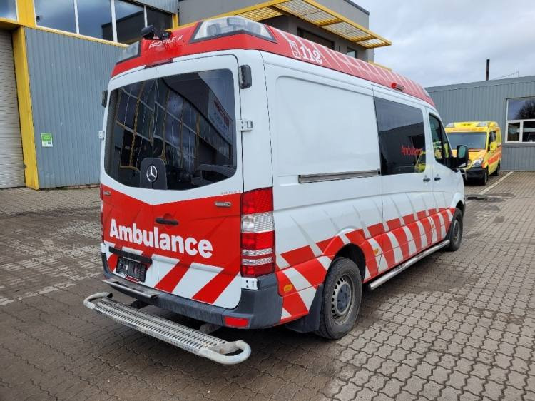 MERCEDES – BENZ SPRINTER 319 AMBULANCE (PROFILE) KLIMA, 6.2017, EURO 6 - Sanitka: obrázok 4 MERCEDES – BENZ SPRINTER 319 AMBULANCE (PROFILE) KLIMA, 6.2017, EURO 6 - Sanitka: obrázok 4