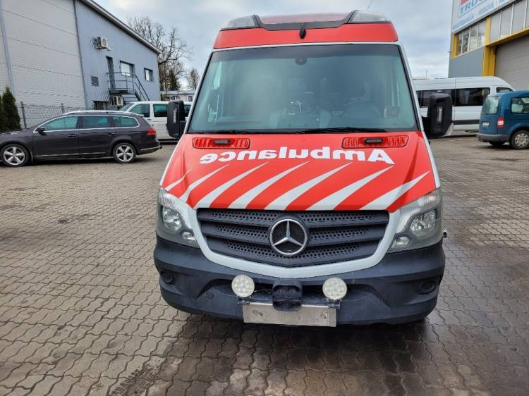 MERCEDES – BENZ SPRINTER 319 AMBULANCE (PROFILE) KLIMA, 6.2017, EURO 6 - Sanitka: obrázok 3 MERCEDES – BENZ SPRINTER 319 AMBULANCE (PROFILE) KLIMA, 6.2017, EURO 6 - Sanitka: obrázok 3