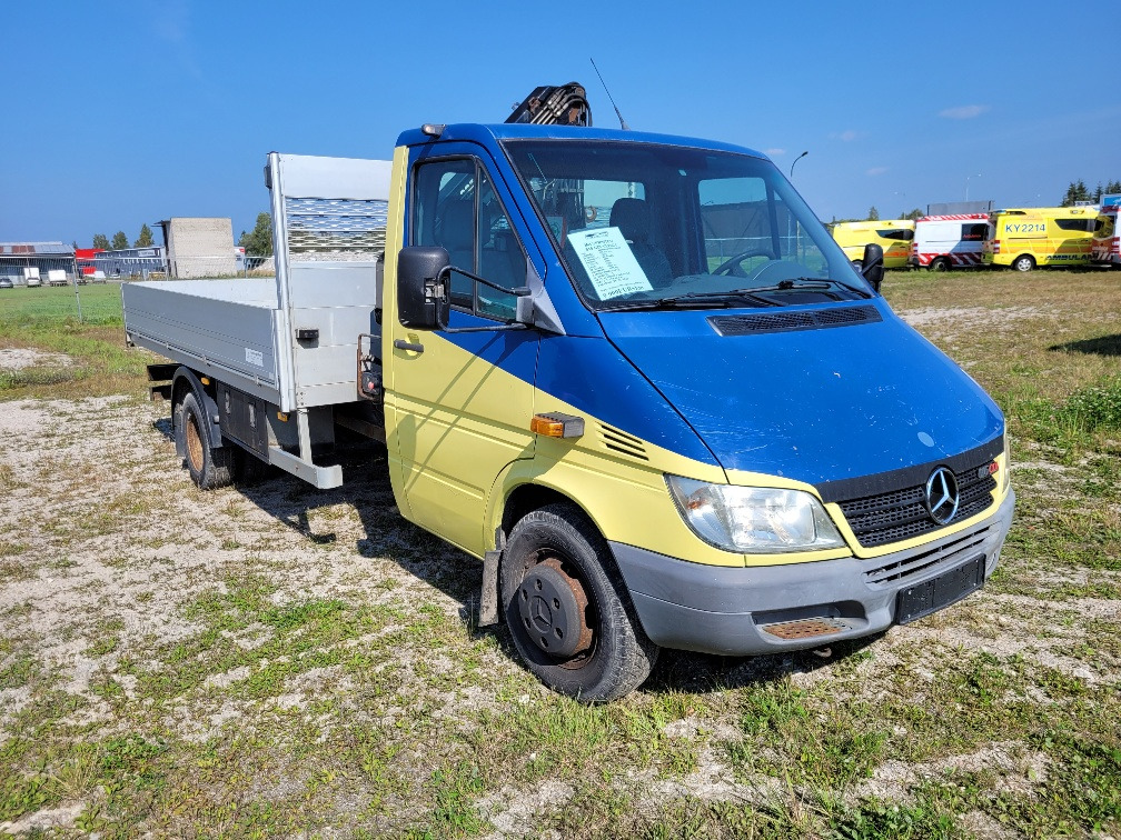 MERCEDES – BENZ SPRINTER 616CDI HIAB 027-2 Crane 10.2004 - Dodávka valník: obrázok 1 MERCEDES – BENZ SPRINTER 616CDI HIAB 027-2 Crane 10.2004 - Dodávka valník: obrázok 1