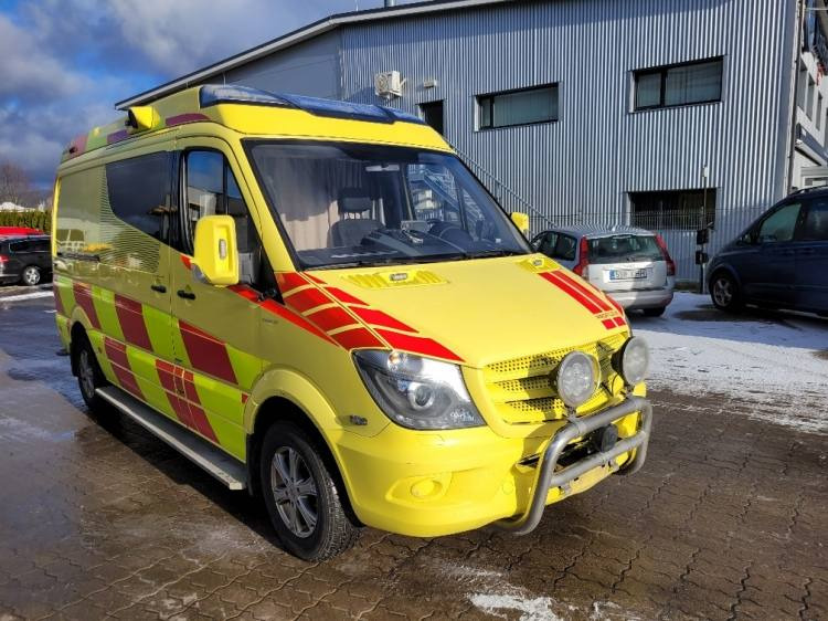 MERCEDES – BENZ SPRINTER AMBULANCE (PROFILE) KLIMA 2.2016 EURO 6 - Sanitka: obrázok 1 MERCEDES – BENZ SPRINTER AMBULANCE (PROFILE) KLIMA 2.2016 EURO 6 - Sanitka: obrázok 1
