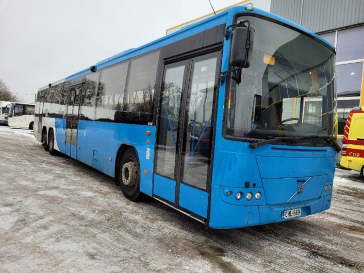 VOLVO B12BLE 8700 KLIMA, 8.2010, EURO 5, RAMP, 58 seats, 14,7m - Prímestský autobus: obrázok 1 VOLVO B12BLE 8700 KLIMA, 8.2010, EURO 5, RAMP, 58 seats, 14,7m - Prímestský autobus: obrázok 1