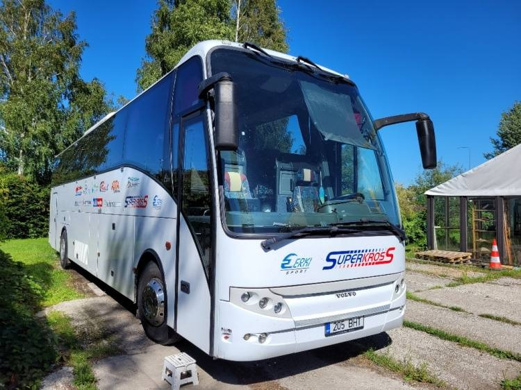 VOLVO B12M BERKHOF AXIAL70 MOTORHOME KLIMA 3.2003 - Autokar: obrázok 1 VOLVO B12M BERKHOF AXIAL70 MOTORHOME KLIMA 3.2003 - Autokar: obrázok 1