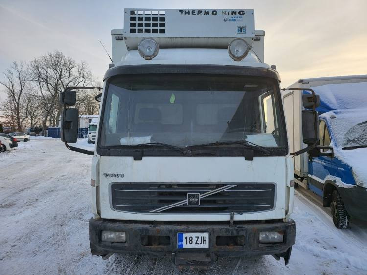 VOLVO FL 250 FOR SPAREPARTS - Chladirenské nákladné vozidlo: obrázok 2 VOLVO FL 250 FOR SPAREPARTS - Chladirenské nákladné vozidlo: obrázok 2