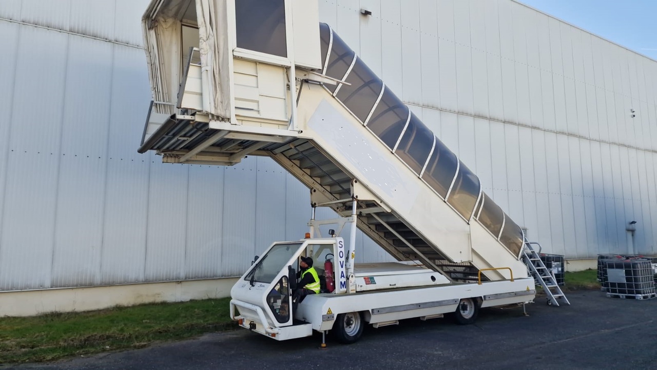 SOVAM Passenger Stairs 1.9 SPS - Schody pre cestujúcich: obrázok 1 SOVAM Passenger Stairs 1.9 SPS - Schody pre cestujúcich: obrázok 1