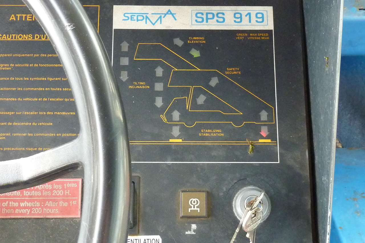 SOVAM Passenger Stairs 1.9 SPS - Schody pre cestujúcich: obrázok 4 SOVAM Passenger Stairs 1.9 SPS - Schody pre cestujúcich: obrázok 4